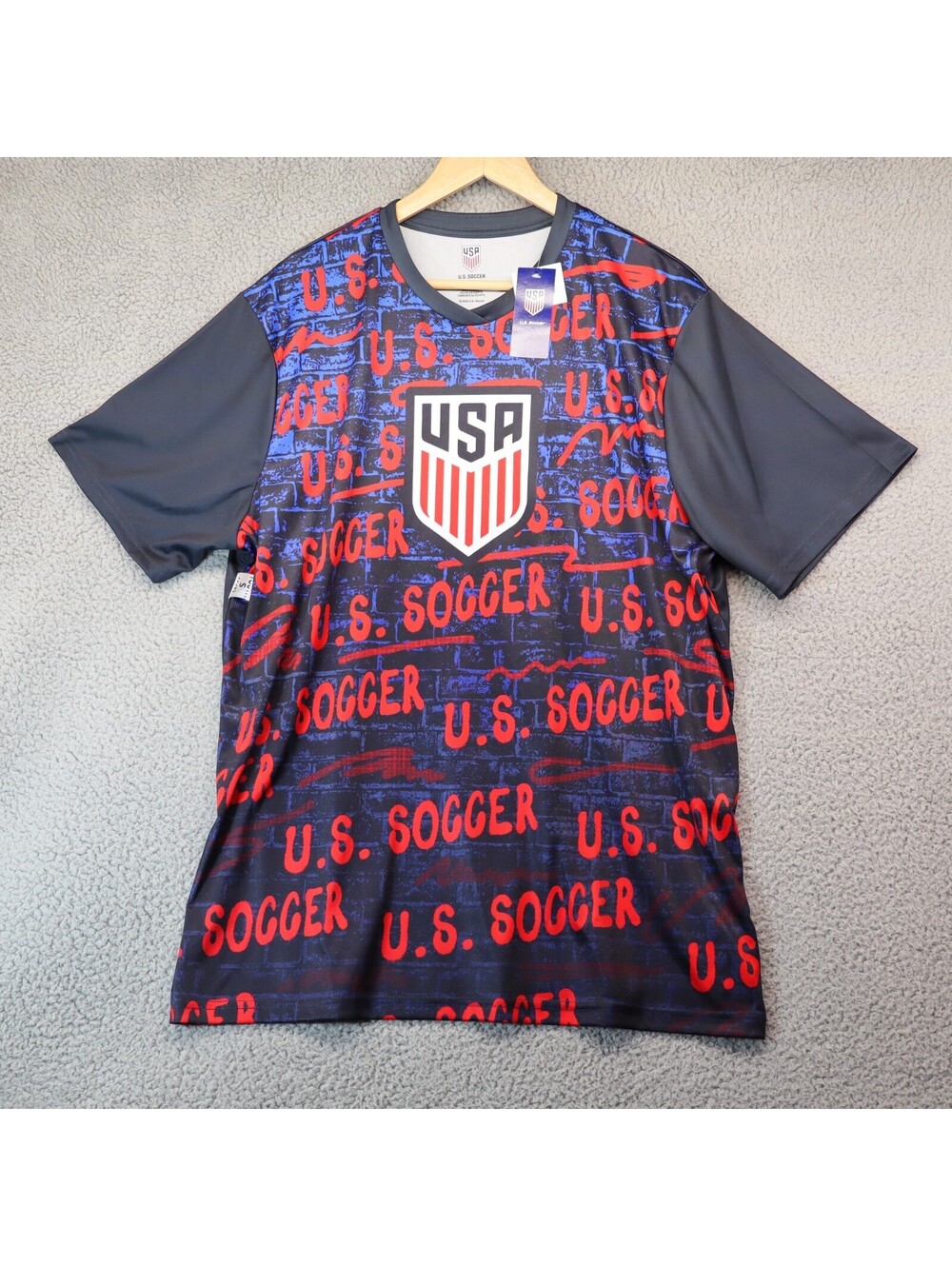 USA Soccer Graphic Jersey Men XL Blue U.S. Shield Shirt New
